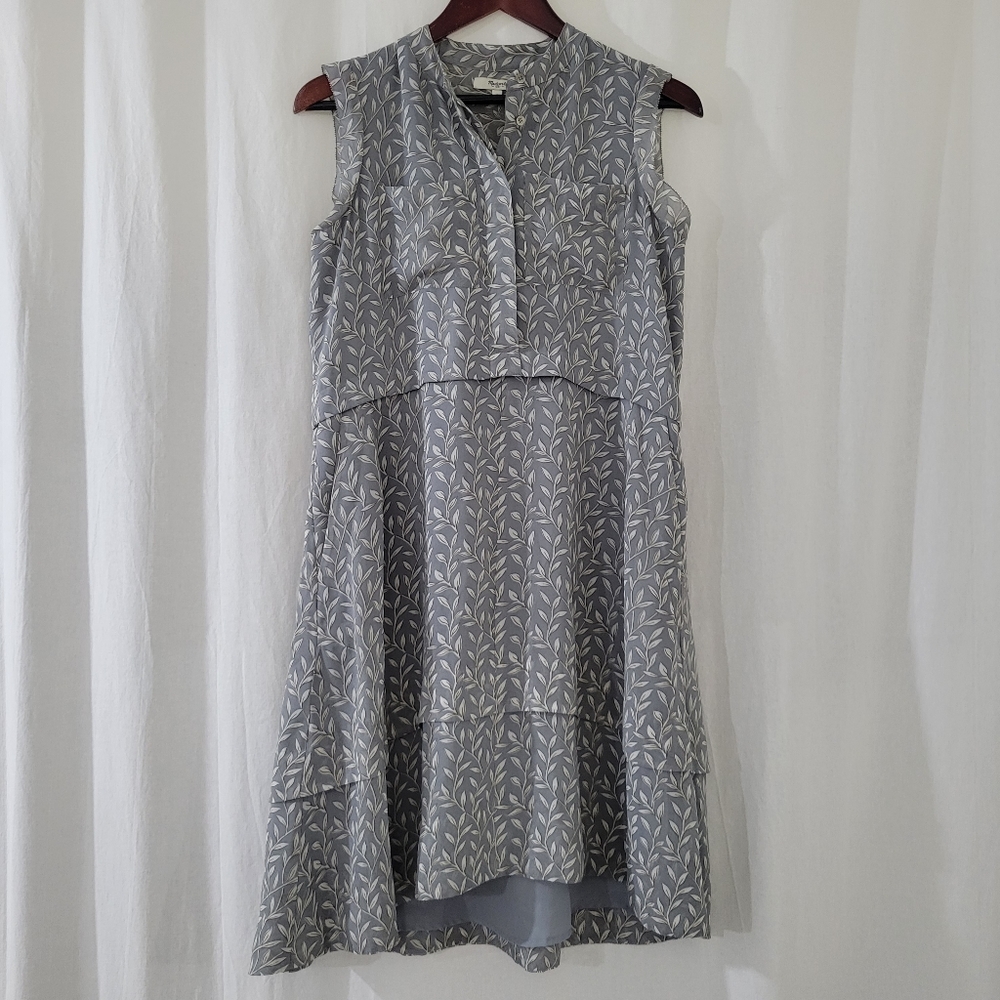 Madewell Sleeveless Midi Dress in Light Gray with White Leaf Print